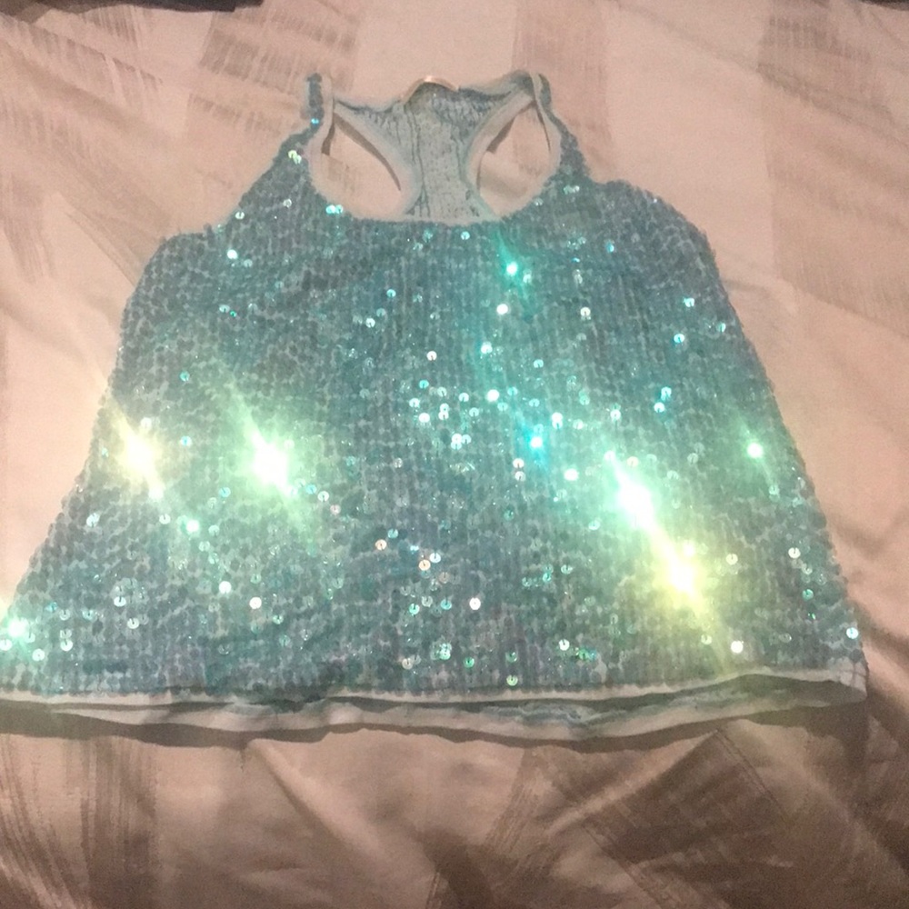 Woman top